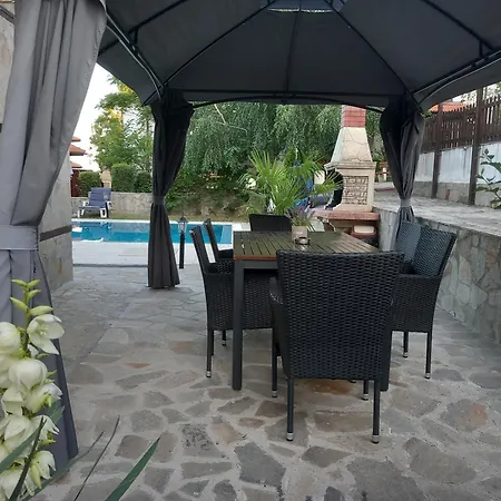 мускат 2 4* Aheloy