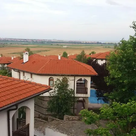 мускат 2 4* Aheloi