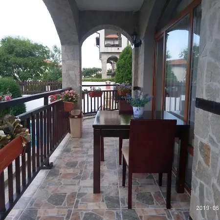 Guest house мускат 2 Aheloy