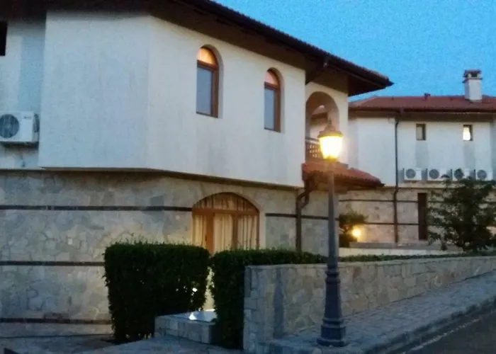 мускат 2 Acheloj