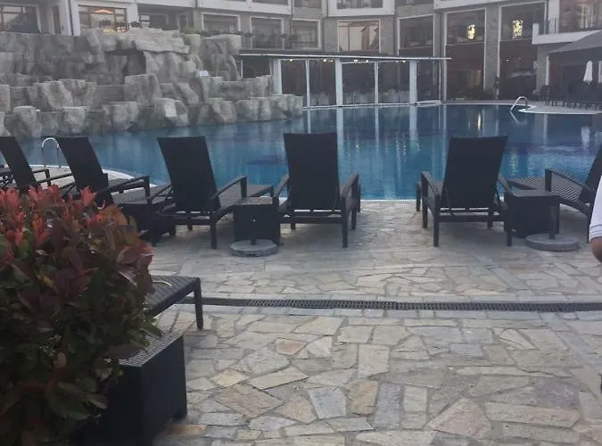 мускат 2 4* Aheloy