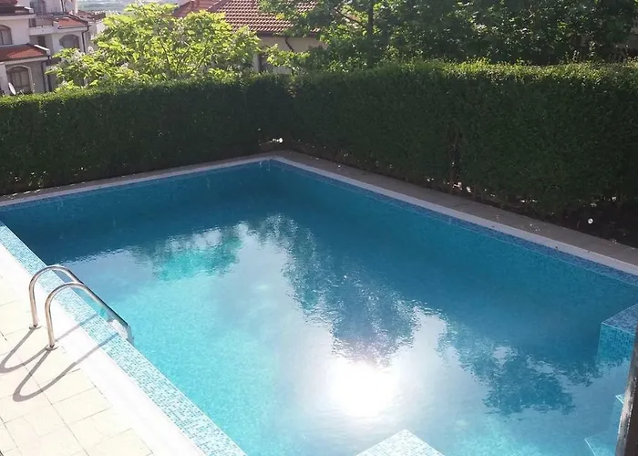 мускат 2 Acheloj